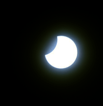 Eclipse-251022small.gif